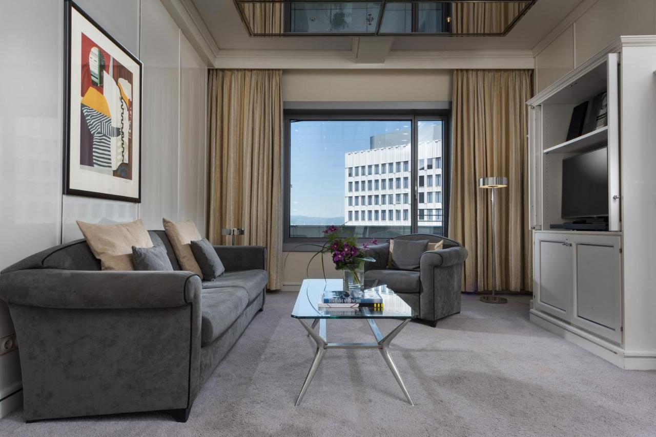 Executive Suite,1319001193:JPEG